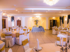 Бисерово Клуб