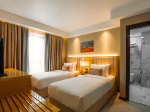 Отель Marjan Plaza