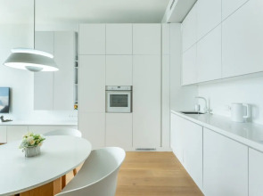 Уютная студия с видом на башни