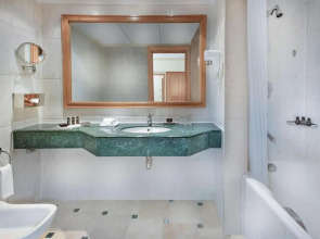 Hotel Steigenberger Nile Palace Hotel Luxor Travel