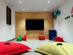 Отель Rove Dubai Marina