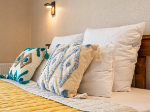 Вилла Семейная с Видом на Горы в Терсколе от Квартирукинг