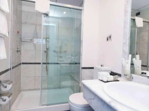 Отель Best Western Plus Congress Hotel