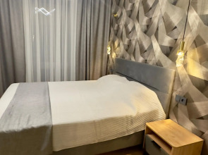 Частный дом у озера