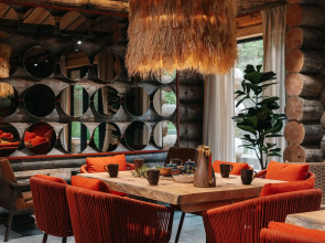 Отель Чепош Парк