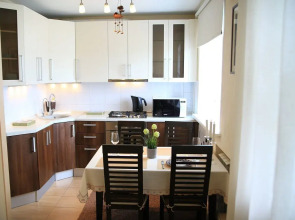 Квартира Уютная Двухкoмнaтная c Прекраcным Видом из Окна