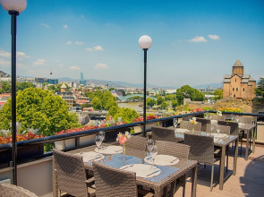 Отель Tiflis Palace