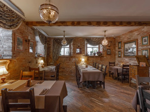 Отель Империал