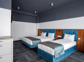 Отель Address Inn