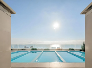 Апартаменты Дизайнерские с бассейном на крыше