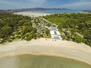 Отель Idyllic Samui Oceanfront Resort and Villas