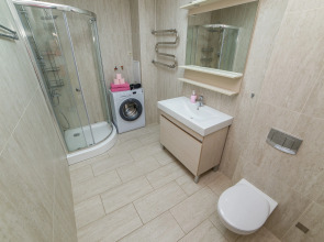 Апартаменты Двухкомнатные на Радищева 33