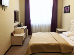 Отель Джулия