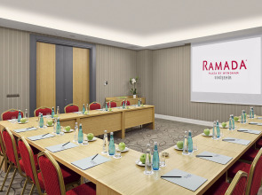 Отель Ramada Plaza by Wyndham Eskisehir