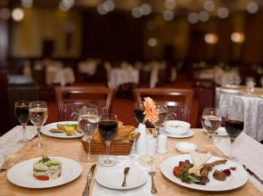 Отель Golden Coast