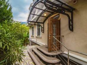 Гостевой Дом Каштановый Особняк