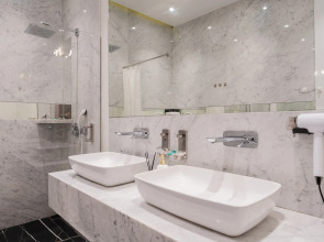 Апартаменты Sky City Moscow LUX Студия с большим окном с видом на все башни и город!