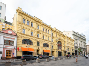 Апартаменты на Кузнецком мосту Yellow