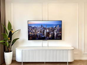 Квартира Роскошная с Дизайнерским Люкс Решением и Видом на Реку и Москва-Сити