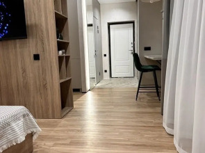 Апартаменты на втором этаже с балкoном