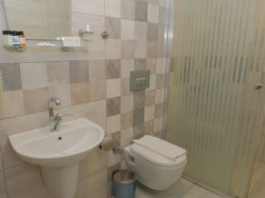 Отель Zeynel Konyaalti