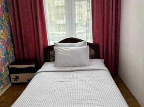 Апартаменты Двухкомнатная Квартира Шахтеров 23