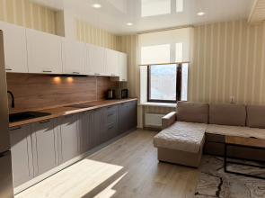 Квартира 2-комнатная на Октябрьской 3