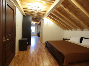 Отель Киараз Арена