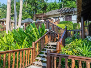 Курортный отель Le Vimarn Cottages & Spa