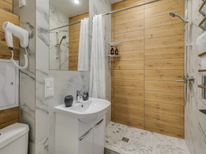 Апартаменты Арт-Апарты у Экспофорума 4