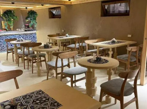 Отель Khans Palace