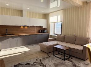 Квартира 2-комнатная на Октябрьской 3