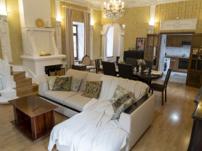 Квартира напротив Кремля