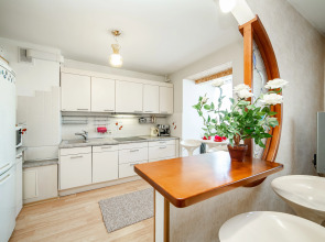 Трехкомнатные апартаменты GALLERY Minsk на Мельникайте с балконом