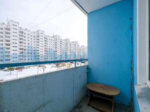 Квартира рядом с Мнтк им. Федорова и Ск Заря