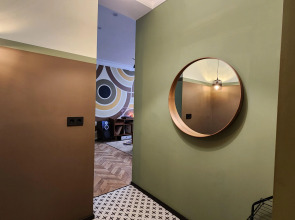 Апартаменты Mid-Century Modern Home