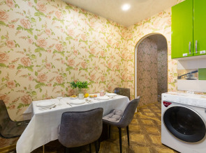 Апартаменты 2комнатные с балконом в мкр "Зеленый Бор"