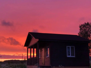 Частный дом Дом-студия на берегу озера