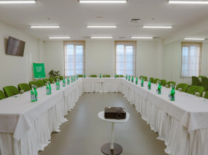 Отель Holiday Inn Telavi, an IHG Hotel