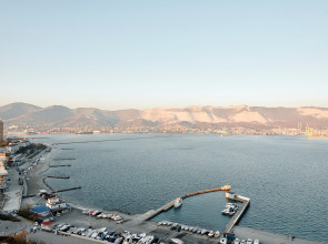 Апартаменты Класса Люкс на Первой Линии в Центре Новороссийска от LetoApart