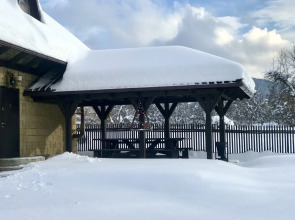 Частный дом часть с 2 спальнями с видом на горы