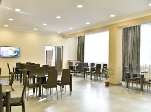 Отель Green Wood