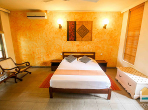 Отель Yoho Rivi Ras