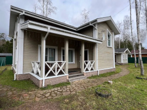 Частный дом У озера