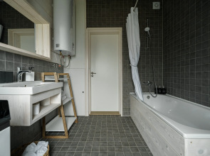 Частный дом коттедж семейный три тома  у Финского залива