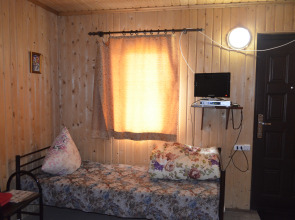 Belyij Dom Na Trasse M4 Don Hotel	