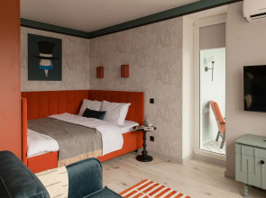 Апартаменты Новые Дизайнерские с Видом на Верхнее Озеро