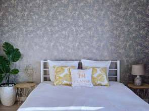 Апартаменты ФлаНск на Крылова 2