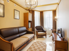 Отель Кристэлла