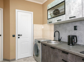 Апартаменты Трехкомнатные в самом центре города на Фокина 19